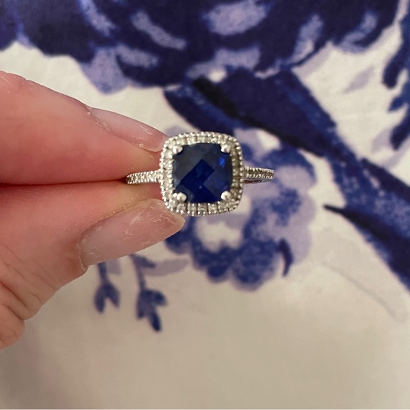 10k White Gold Lab-Created Sapphire & 1/5 Carat T.W. Diamond Cushion Halo Ring - Picture 7 of 8